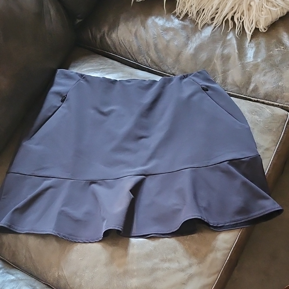 Tail Brand Skort Women Size 8 Black Golf Tennis Stretch Skirt Frill Hem